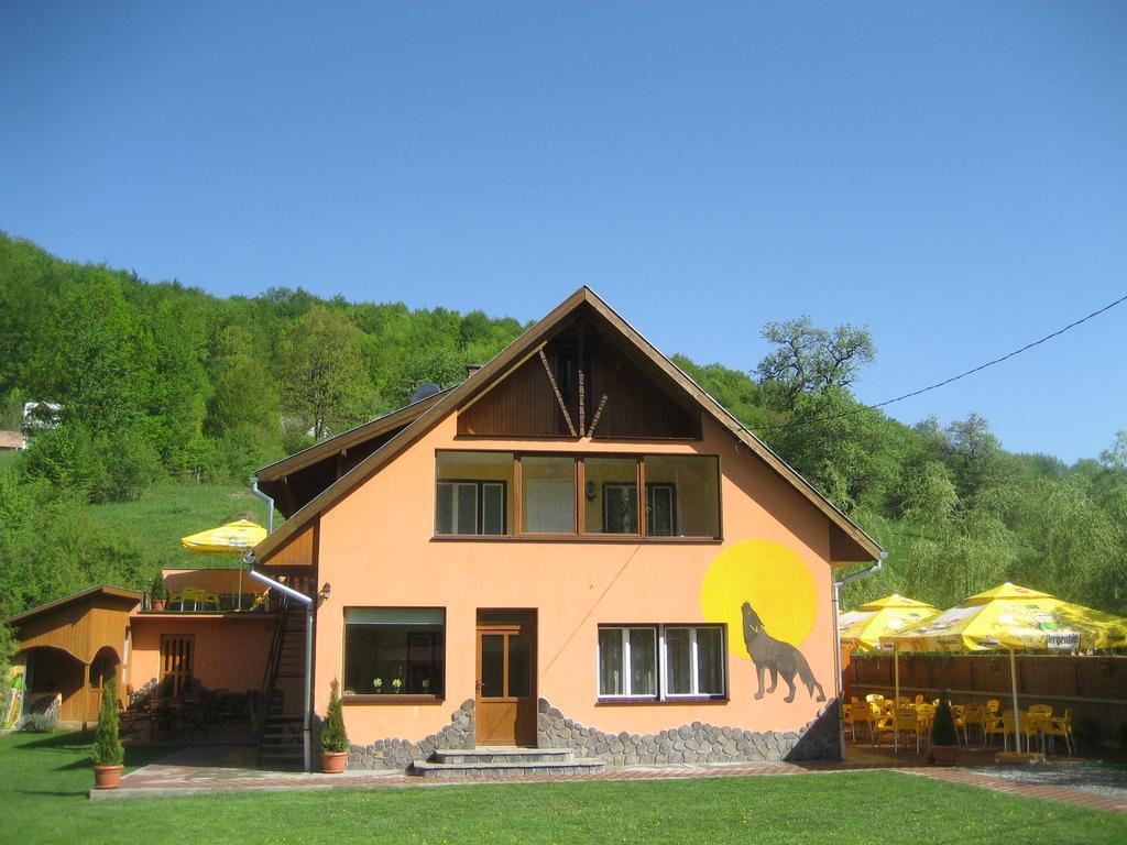 Pensiunea Colt Alb Baile Homorod Exterior photo